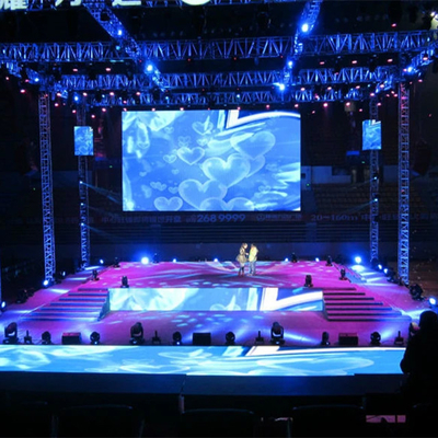 شاشة LED لخلفية المسرح في الأماكن المغلقة في الهواء الطلق بحجم 500 × 500 مم ، شاشة LED تأجيرية غير ملحومة